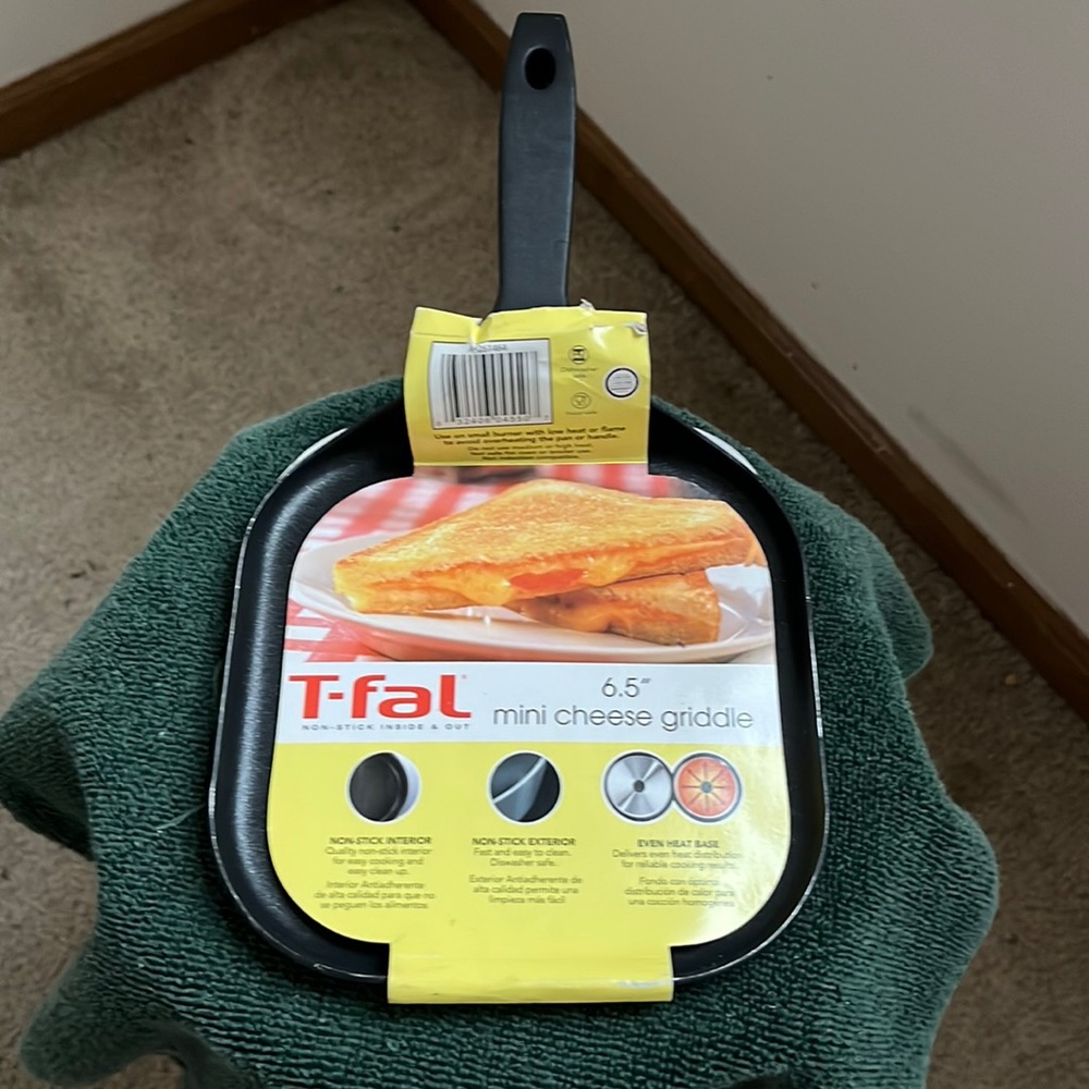 T-fal 6.5” non stick mini cheese griddle